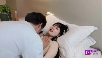 (91茄子)(qz-20)(20221216)內射穿丁字褲上課的鋼琴老師-糖糖