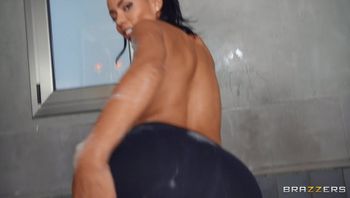 bwb.20.11.07.canela.skin.torn.tights.anal.shower