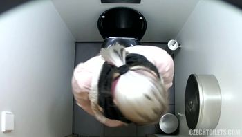 czech-toilets-31-1280x720-2000kbps