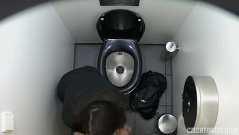 czech-toilets-10-1280x720-2000kbps