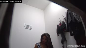 欧美小木屋偷拍-110-1280x720-2000kbps