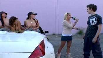 欧美捷克街头搭讪系列 Talks - 54 -  Last One Banging(Charisma Cappelli)(25.11.22欧美日光浴室偷拍8)