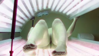 欧美日光浴室偷拍83