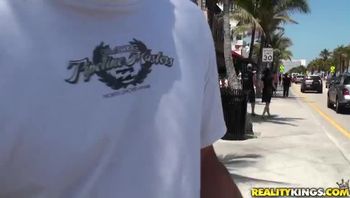 欧美捷克街头搭讪系列 Talks - 欧美日光浴室偷拍90 -  Give It Up(Paris)(April.13.2010)