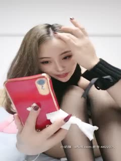 颜值不错的大学骚妹子全程露脸大秀直播，黑丝高跟情趣诱惑，跳弹自慰