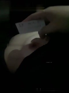 酒吧下了迷药和春药，这个00后中国南航的在职空姐，B太紧了，奶头也