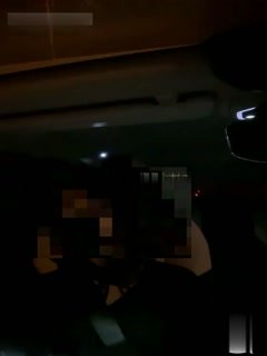 路边摊吃了点，带着—块去了酒吧，下药，下药，哈哈哈哈在车上都出水