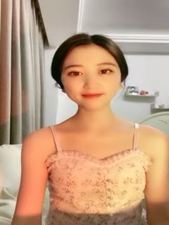 超清纯校花--夏天的夏❤️，颜值、身材让人看了直流口水，声音温柔×