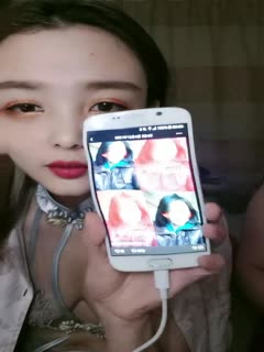 大奶少妇❤️：我必须能晃，给你们表演一个哈哈哈给你幌迷糊她，来大